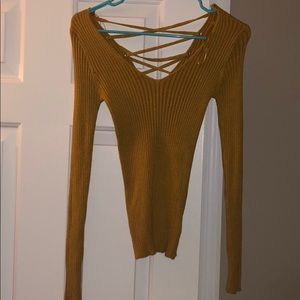 Mustard crisscross top